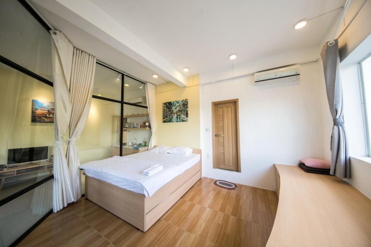 Scandinavian Apartment With Balcony In Bui Vien Ho Chi Minh City Exterior photo
