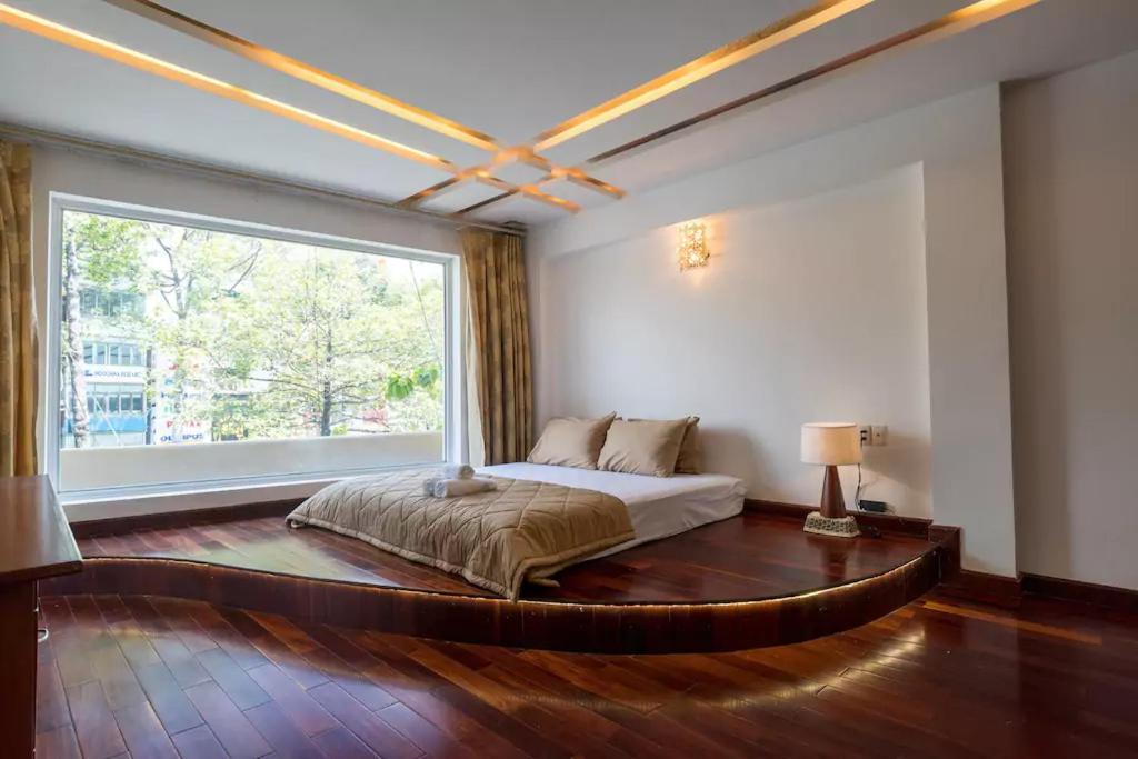 Scandinavian Apartment With Balcony In Bui Vien Ho Chi Minh City Exterior photo